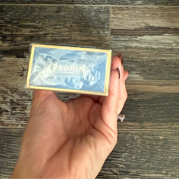 NWT FLORIS LONDON SPECIAL NO. 127 Eau de Toilette - Picture 3 of 3